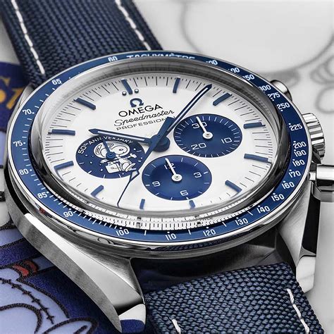 omega speedmaster silver snoopy award 50th anniversary watch|omega silver snoopy th anniversary.